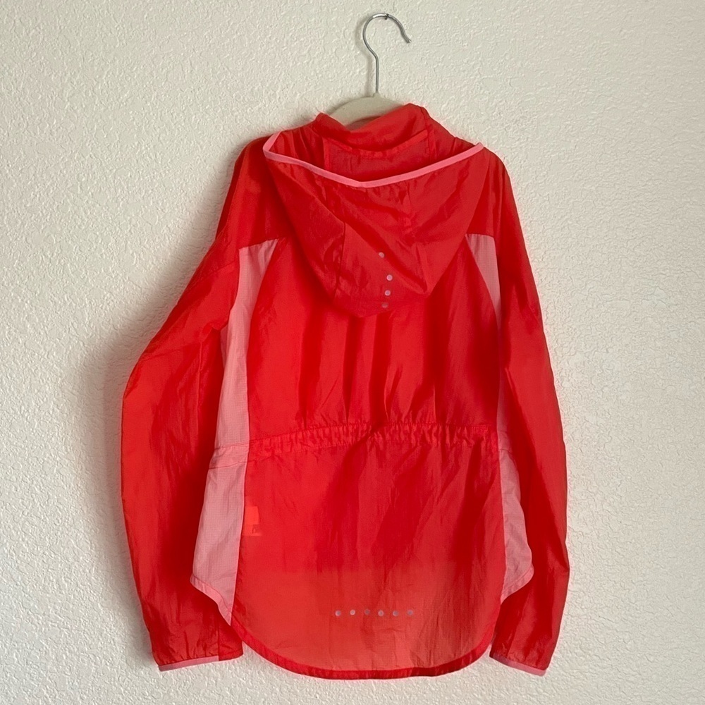 Nike Girls Impossibly Light Running Jacket S Orange Pink - Picture 4 of 13